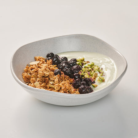 Granola w/ Pistachio & Blueberries